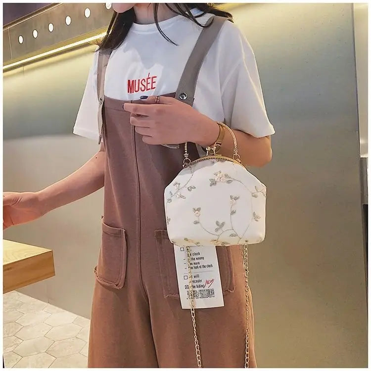 Vintage bordado rendas flores concha bloqueio bolsas para mulheres saco de casamento pequena corrente feminina ombro crossbody saco franja sacos