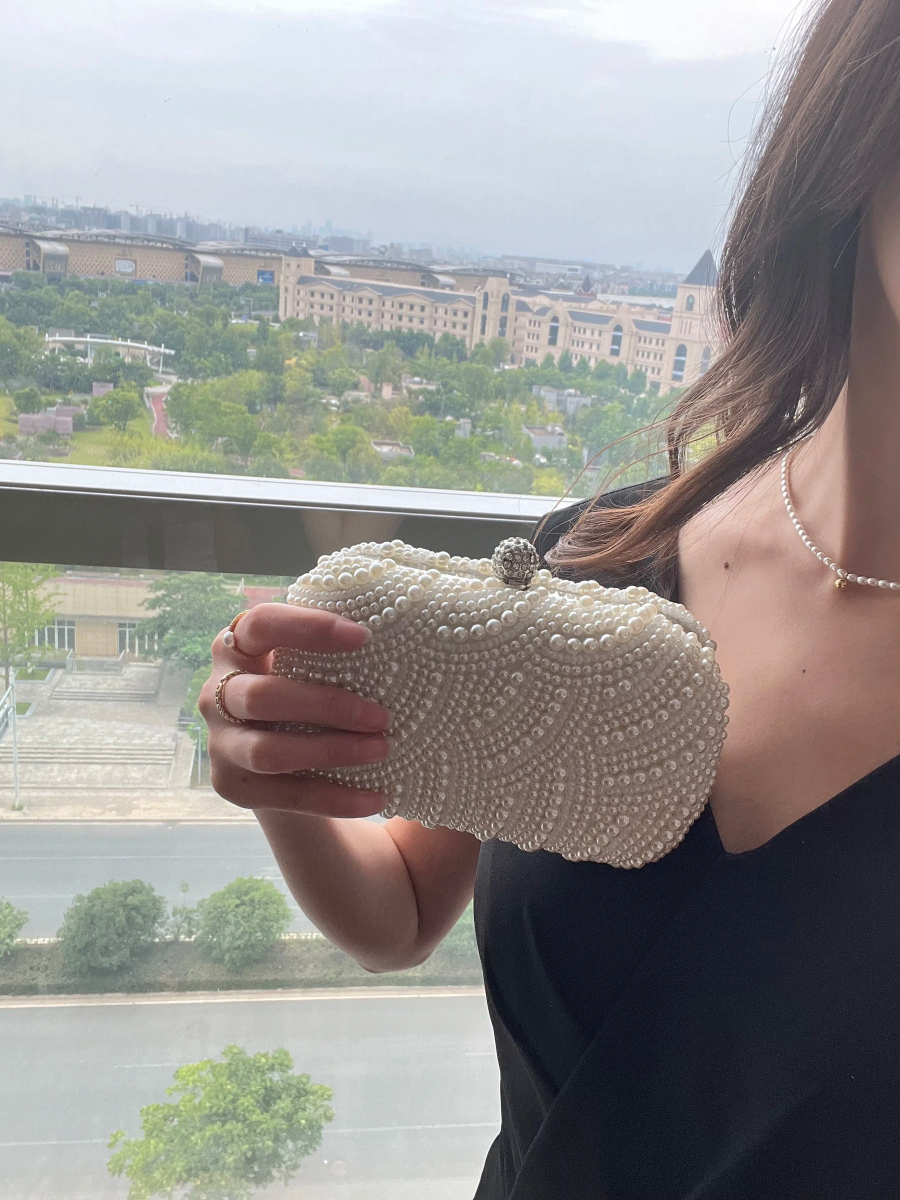 Estilo retro luxuoso designer saco de jantar pérola moda practicaldecoration bolsa feminina festa forma onda saco noite