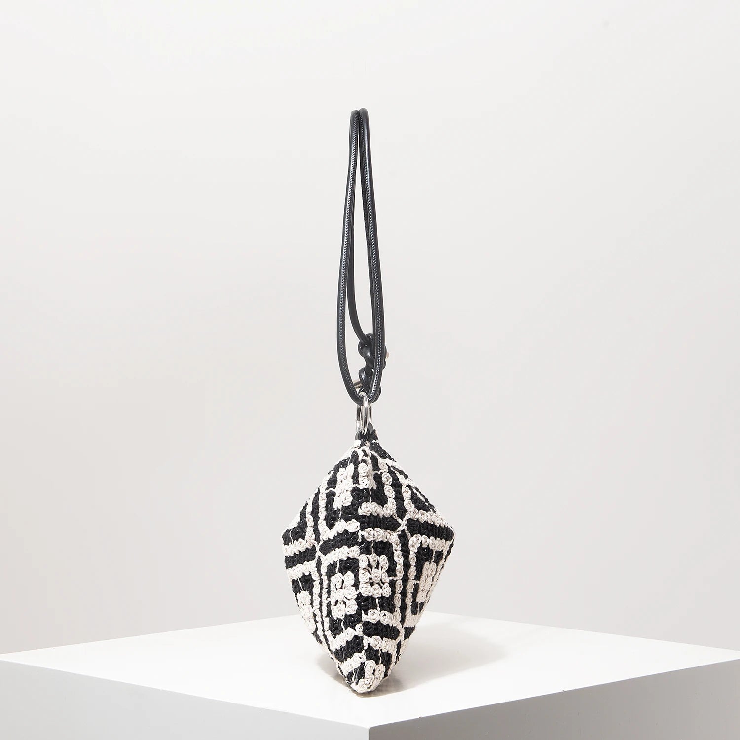 Sacolas de ombro de tricô oco com padrão para mulheres, bolsas de praia boho para mulheres, roupas de férias, bolsa de guê (padrão aleatório)