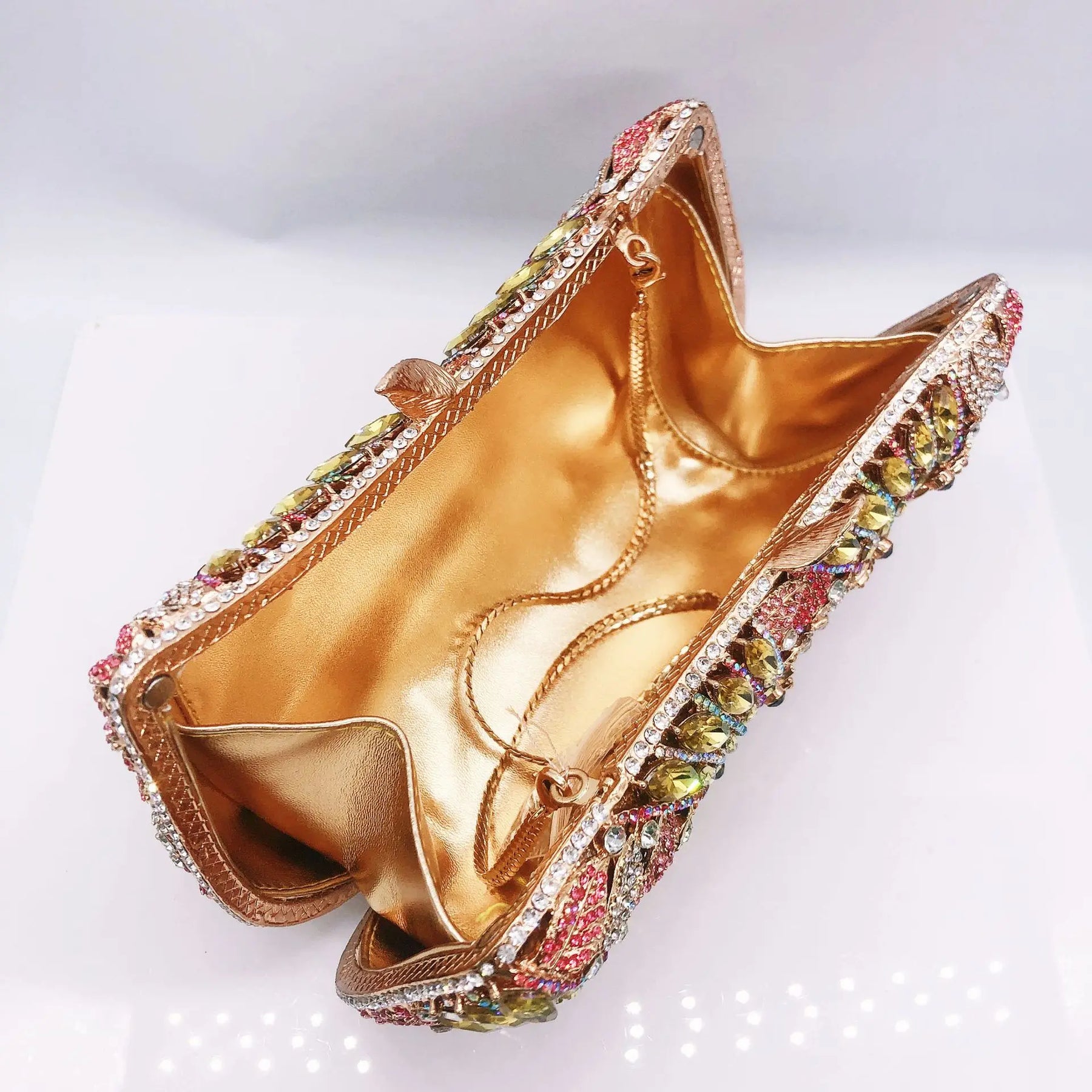 Oco para fora das mulheres saco de noite ouro cristal banquete bolsa luxo diamante embreagem bolsa casamento noiva sacos elegante jantar saco