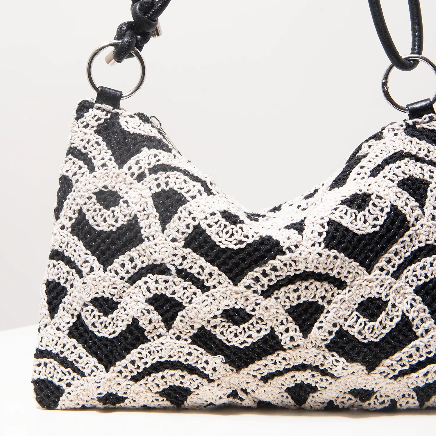 Sacolas de ombro de tricô oco com padrão para mulheres, bolsas de praia boho para mulheres, roupas de férias, bolsa de guê (padrão aleatório)