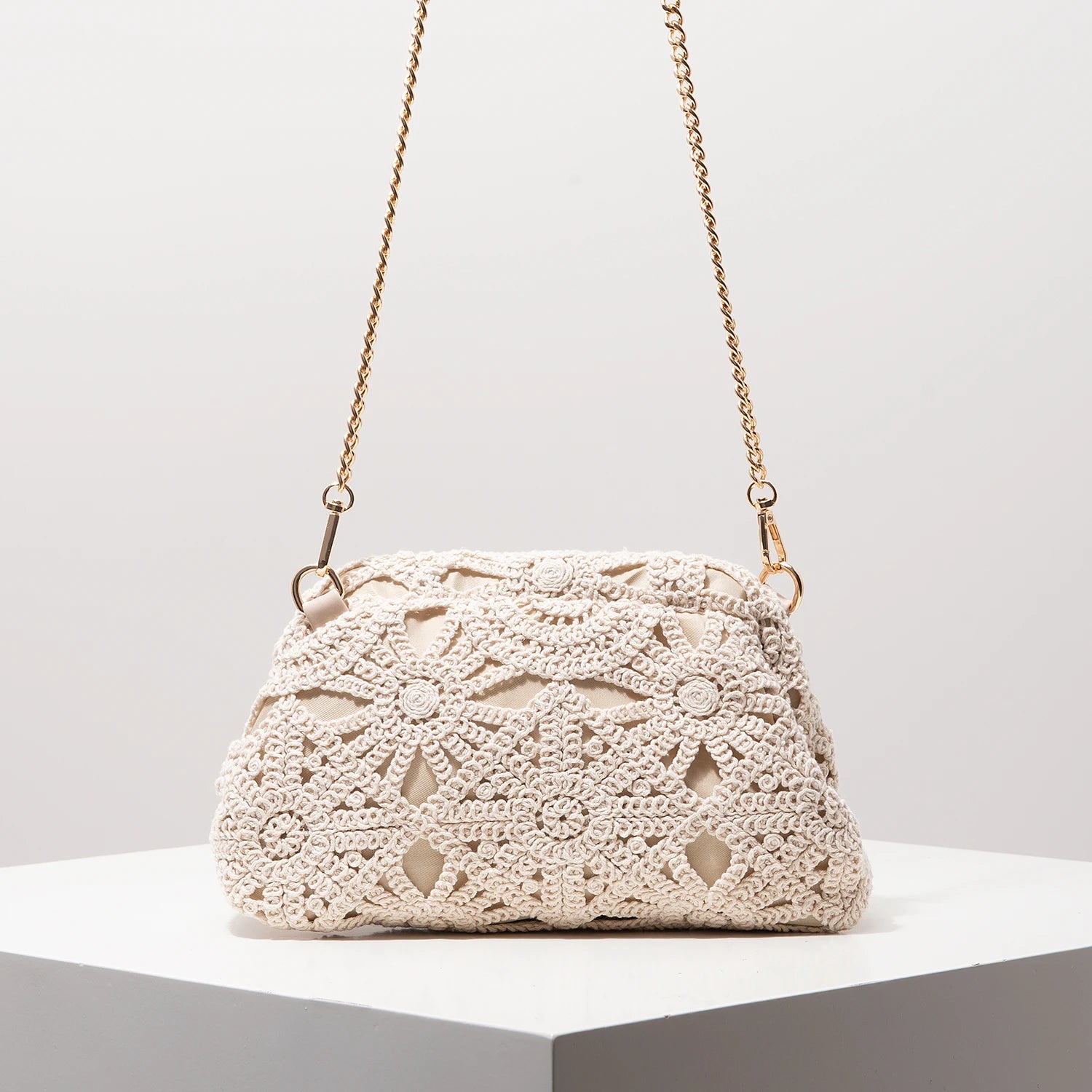 Bolsa crossbody de tecido oco padrão, bolsa de praia de palha boêmia, conjunto Chrochel, estilo premium, Trav Must Haves, bolsa Pach para mulheres