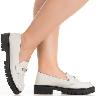 Mocassim Feminino Loafer GiGil Casual Tratorado