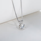 Colar Runas Moissanite