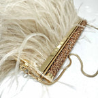 Bolsa Clutch Plumas Izaura