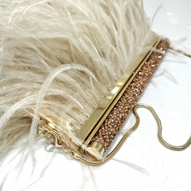 Bolsa Clutch Plumas Izaura