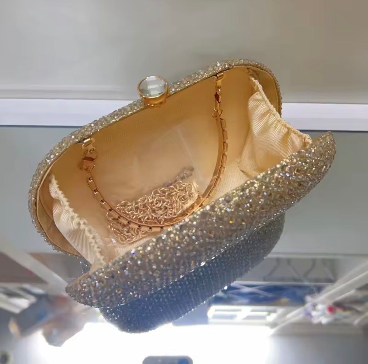Clutch Verona