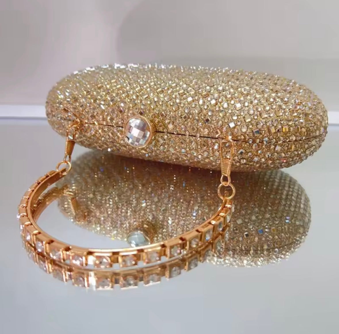 Clutch Verona