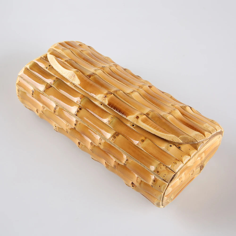 Clutch Caprina