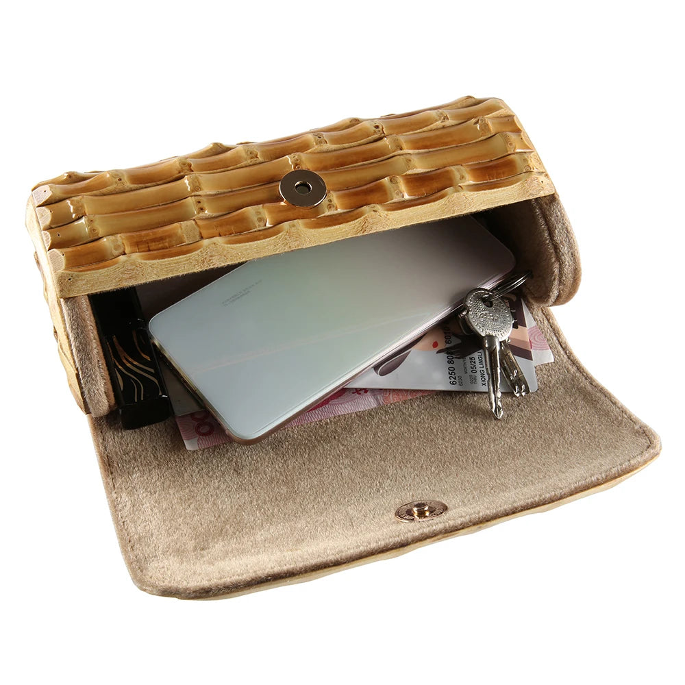 Bolsa Clutch Capri