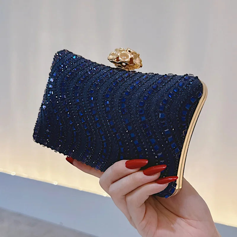 Bolsa de jantar com travesseiro azul safira, versátil, luxuosa, temperamento, bolsa de mão, retrô, diamante quente, banquete, bolsa feminina