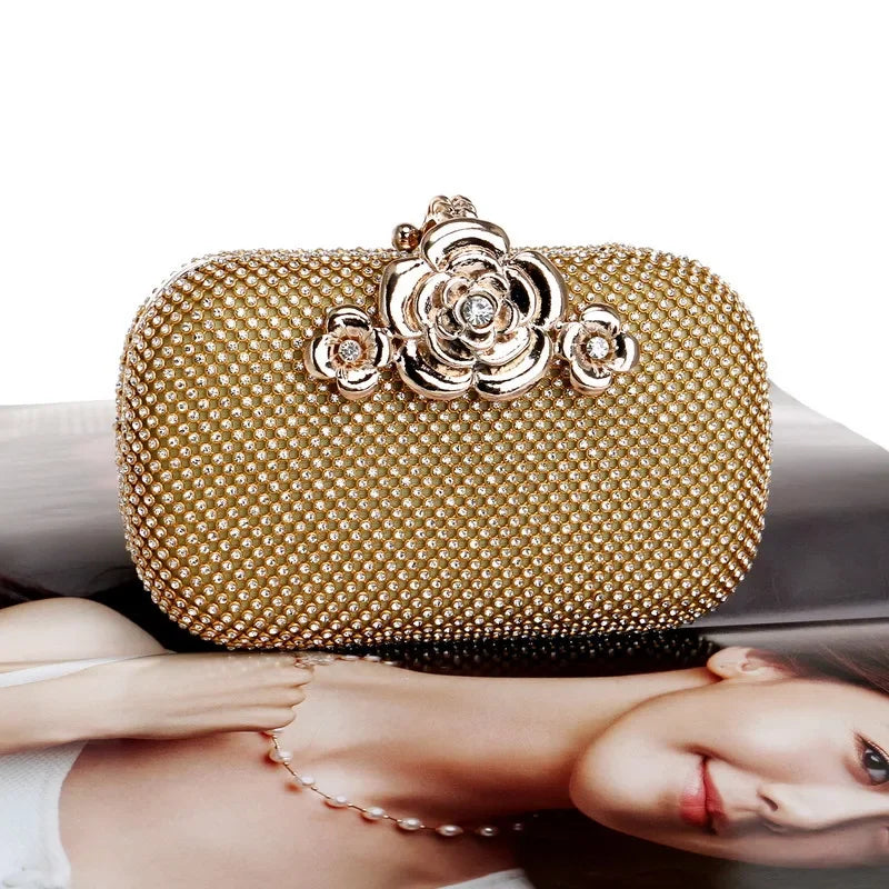 Nova Bolsa de Noite Feminina Estilo Socialite Transfronteiriça, Bolsa de Gala Luxuosa com Adornos, Acessório de Mão para Baile de Formatura e Festas