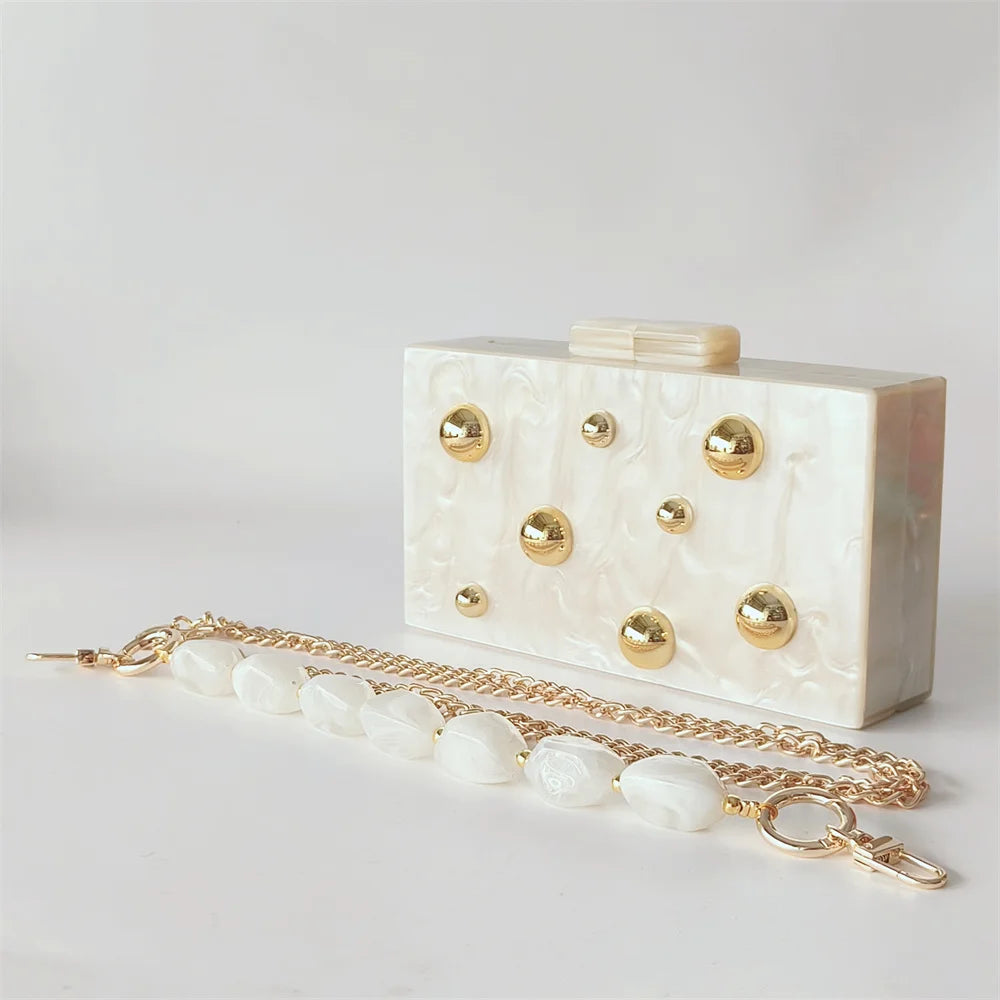 Pérola bege metal ponto na superfície acrílico bolsa de embreagem aleta escudo feminino saco de noite verão casamentos festa baile praia senhora bolsa