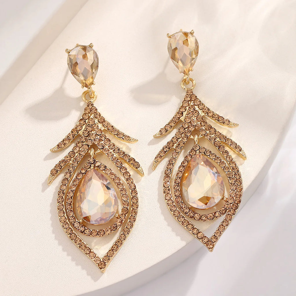 Novidade na tendência 2025 brincos femininos meninas gota de água em forma de luxo banquete jóias cor brincos de cristal para mulheres jóias