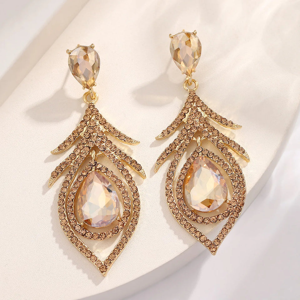 Novidade na tendência 2025 brincos femininos meninas gota de água em forma de luxo banquete jóias cor brincos de cristal para mulheres jóias
