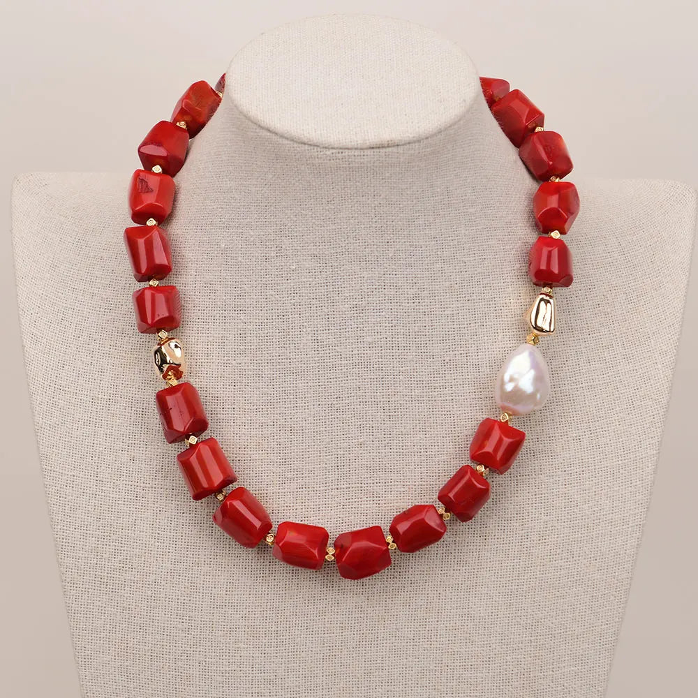 Colar de contas de pepita irregular de coral vermelho liberdade de pérola barroca branca cultivada G-G