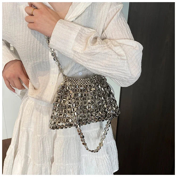 Corrente pu lantejoulas bolsas de ombro outono novo oco para fora senhoras sacos 2025 venda quente requintado senso de luxo tira crossbody saco