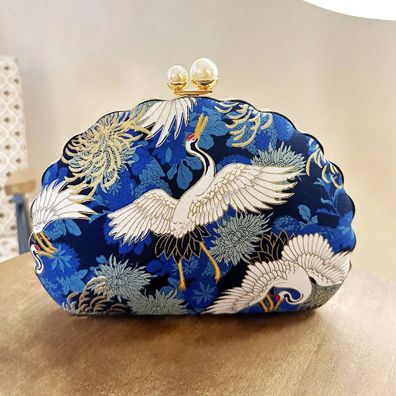 Clutch Egretta