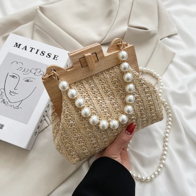 Nice Pearl Chain Straw Bag Mulheres Hand-Woven Handbags Mulheres Verão Madeira Rattan Shoulder Bag Marca de Luxo Crossbody Bag