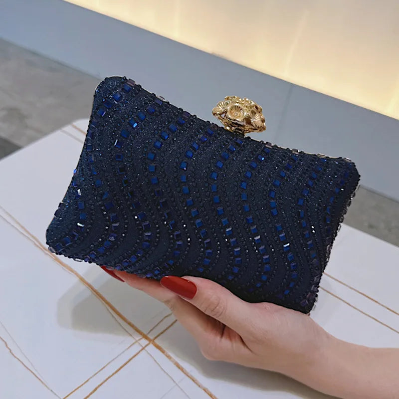 Bolsa de jantar com travesseiro azul safira, versátil, luxuosa, temperamento, bolsa de mão, retrô, diamante quente, banquete, bolsa feminina