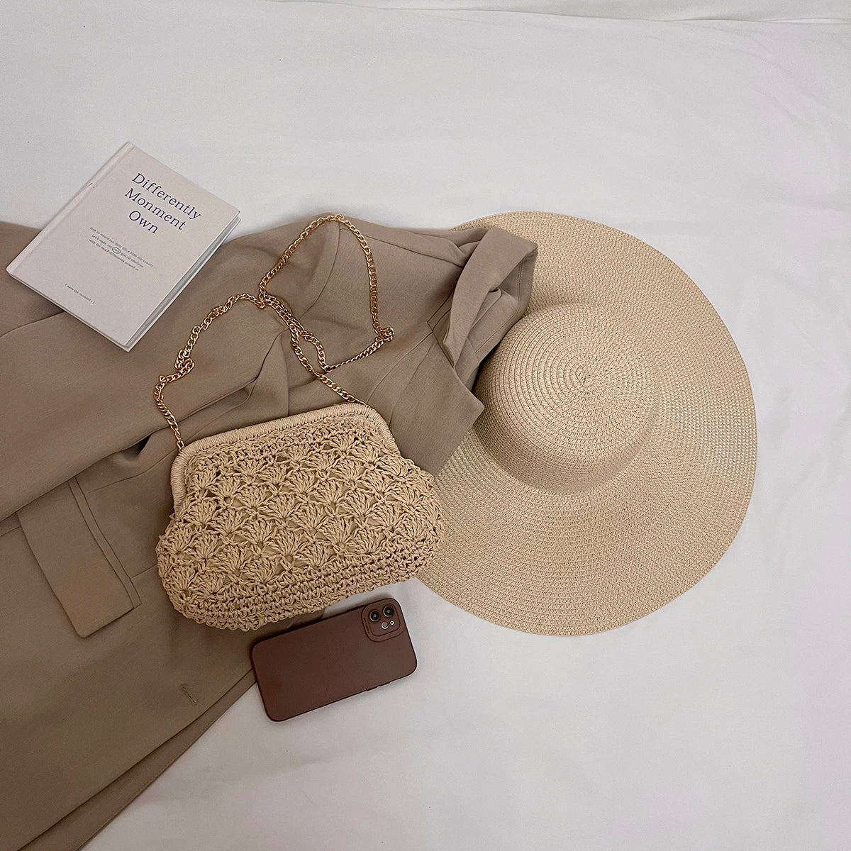 LEFTSIDE Weave Pequenas Bolsas de Ombro de Palha para Mulheres 2025 Verão Nova Tendência Bolsa Crossbody Feminina Corrente ​ Bolsas de praia de ráfia