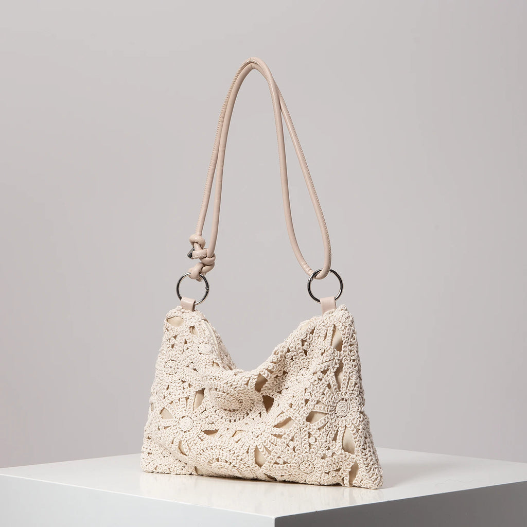 Sacolas de ombro de tricô oco com padrão para mulheres, bolsas de praia boho para mulheres, roupas de férias, bolsa de guê (padrão aleatório)