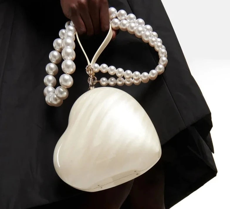 Clutch Love Baroque