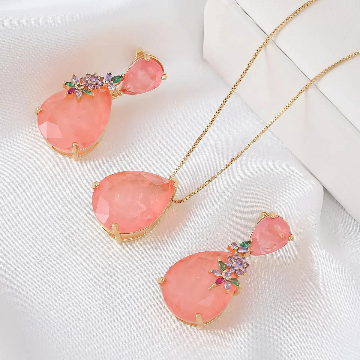 Conjunto Colar e Brinco Luxo Gota de Água Giardino
