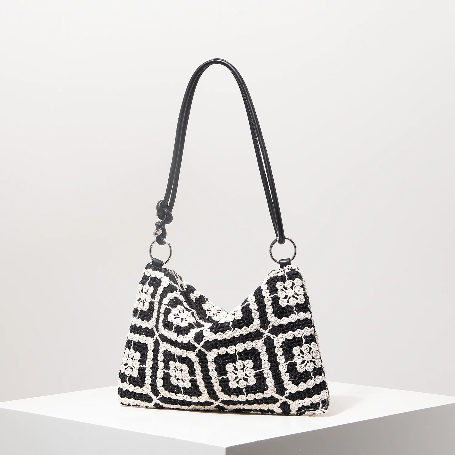 Sacolas de ombro de tricô oco com padrão para mulheres, bolsas de praia boho para mulheres, roupas de férias, bolsa de guê (padrão aleatório)