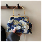 Moda vintage franja saco pequeno escudo sacos corrente feminina ombro crossbody saco guindaste voando bolsas femininas bordados