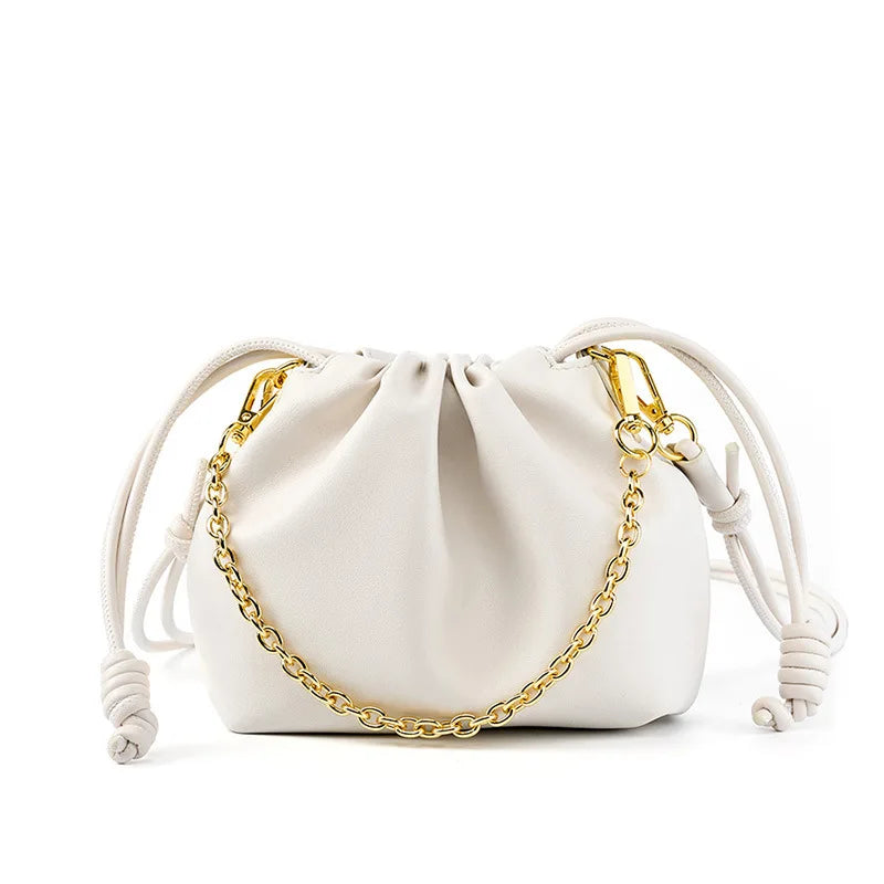 Couro genuíno rugas nuvem bolsa feminina corrente decoração mini balde saco versátil ombro crossbody saco