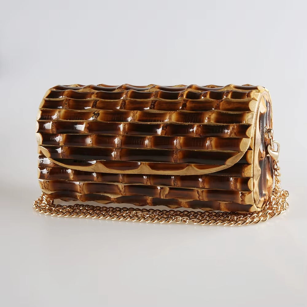 Clutch Caprina
