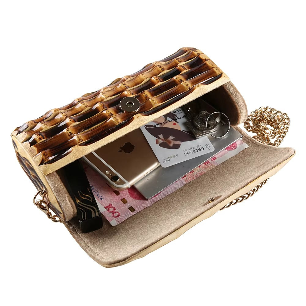 Clutch Caprina