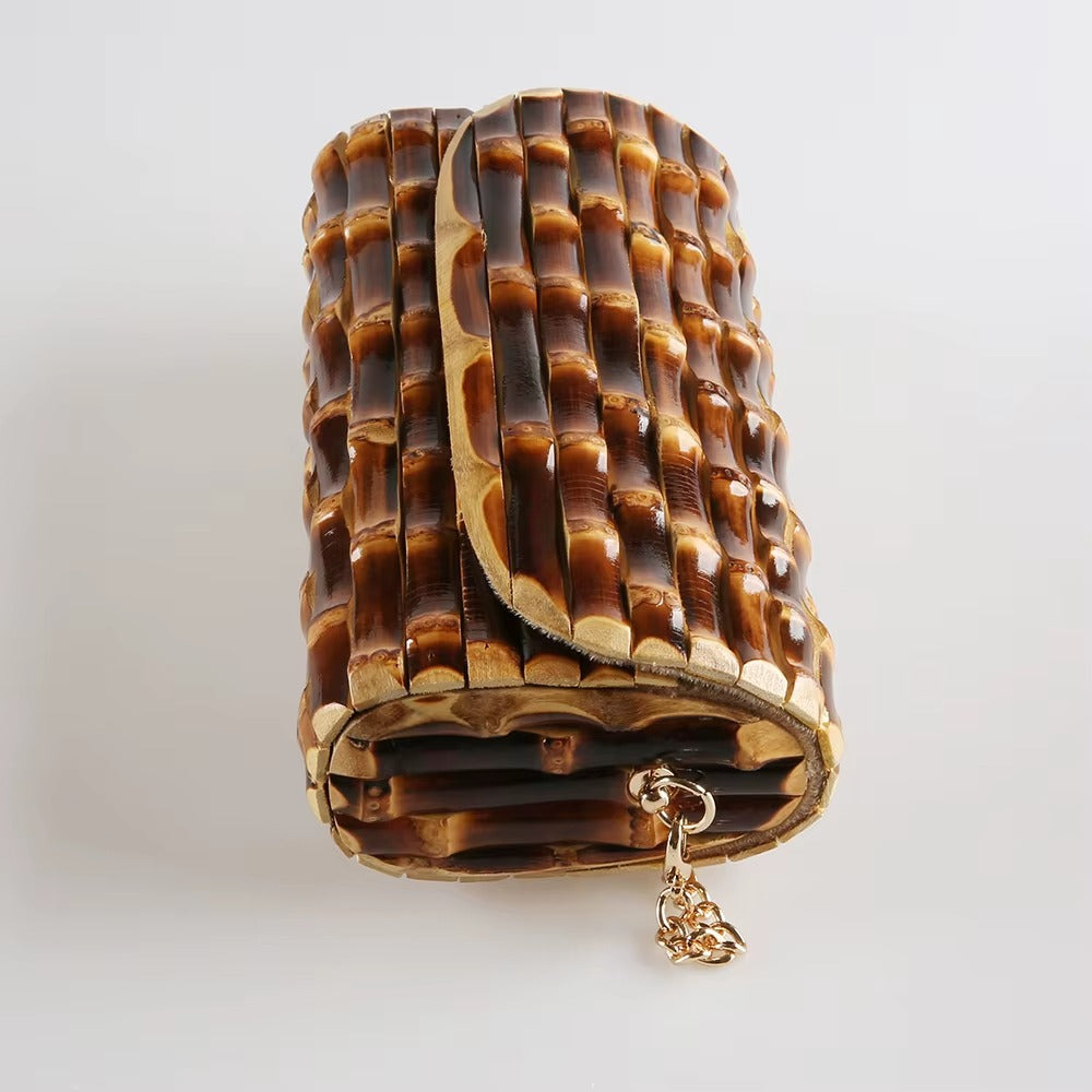 Clutch Caprina